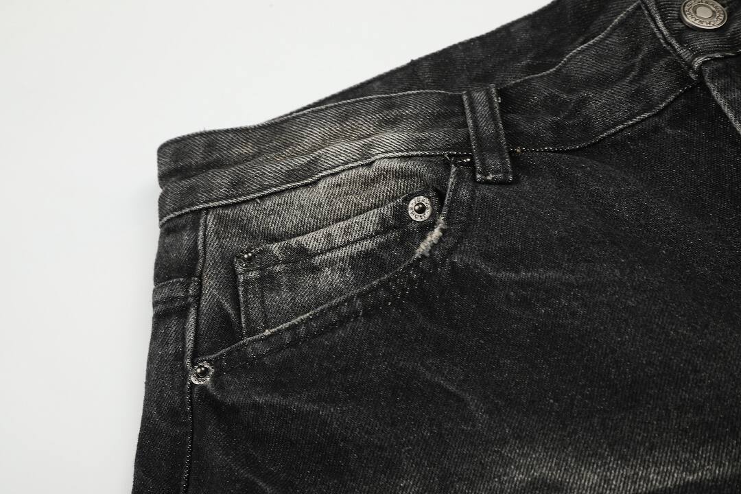 Vintage blue: 86.4% cotton 9.6% polyester 4% regenerated cellulose fiber