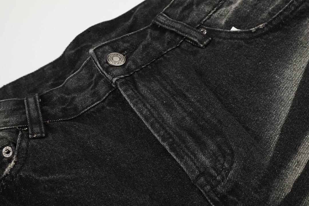 Vintage blue: 86.4% cotton 9.6% polyester 4% regenerated cellulose fiber