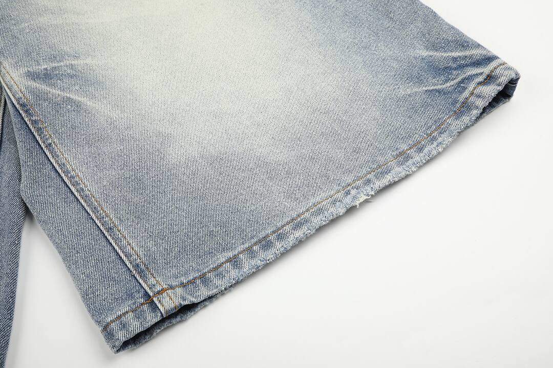 Vintage blue: 86.4% cotton 9.6% polyester 4% regenerated cellulose fiber