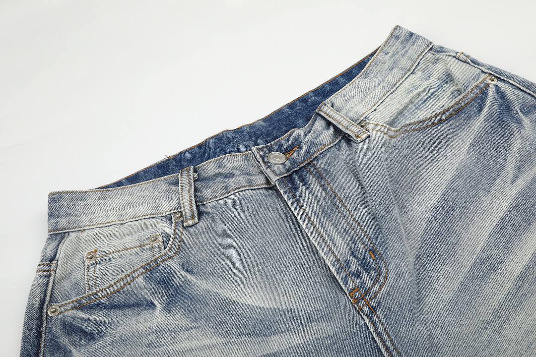 Vintage blue: 86.4% cotton 9.6% polyester 4% regenerated cellulose fiber