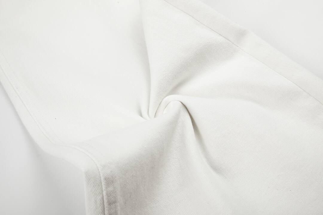 White/Black: 98% Cotton 2% Spandex