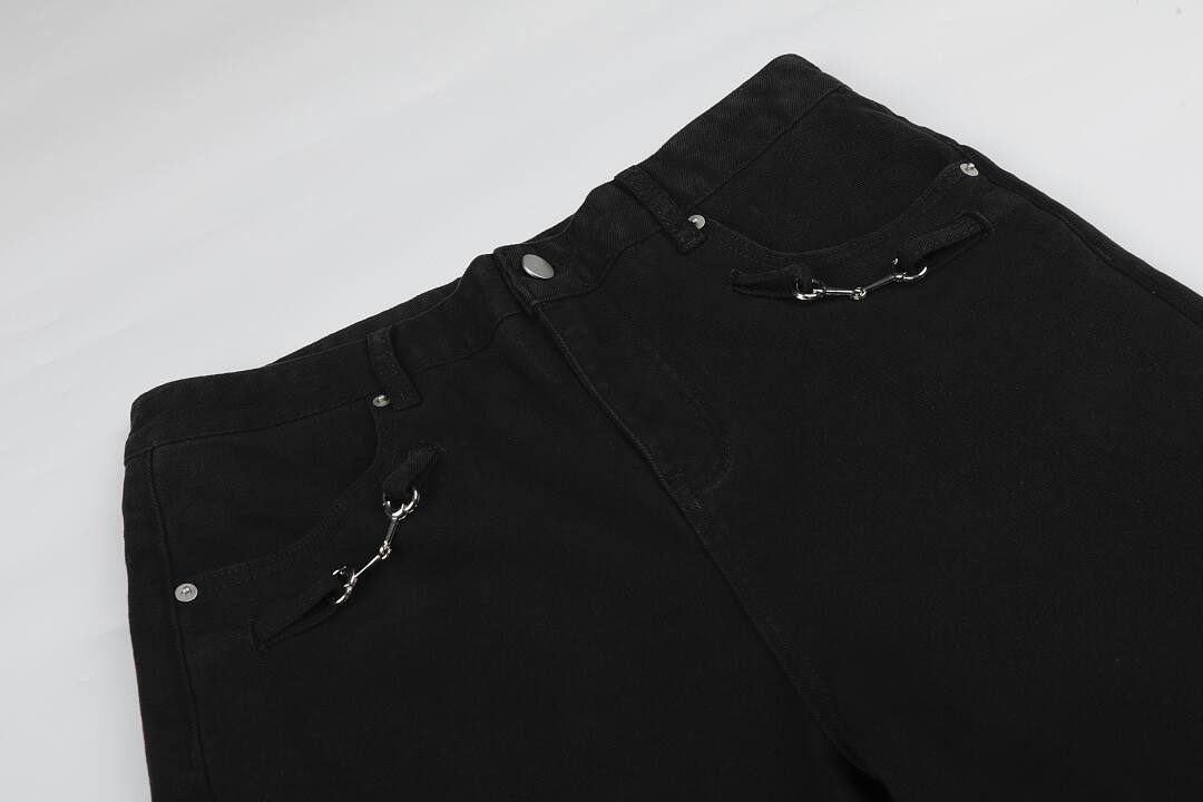 White/Black: 98% Cotton 2% Spandex