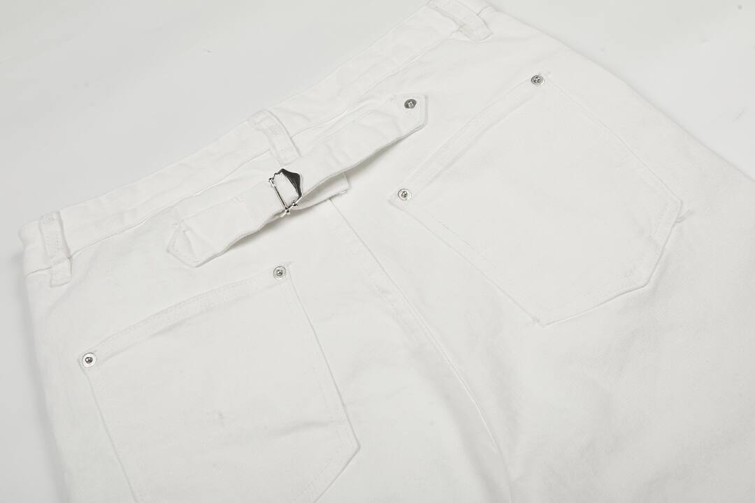 White/Black: 98% Cotton 2% Spandex