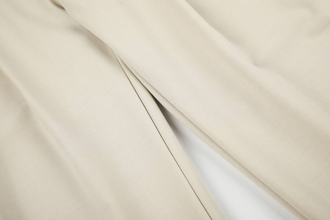 Y6100